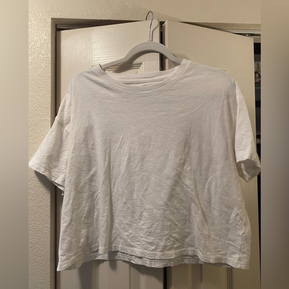 Aerie white tshirt